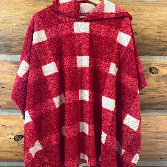 Lane Bryant Hooded Plaid Sherpa Poncho - Picture 3 of 6
